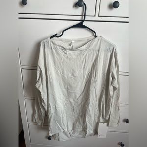 NWT lululemon long sleeve back in action shirt